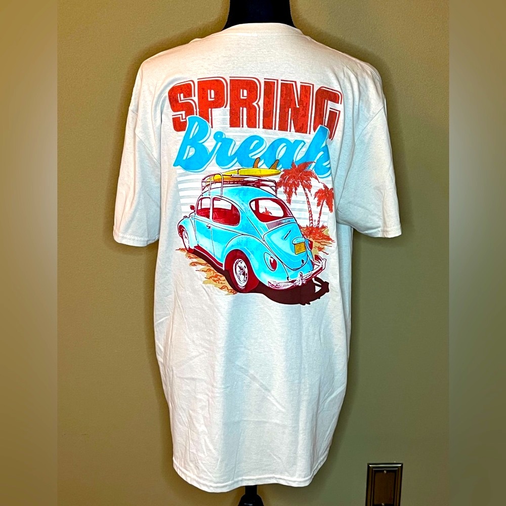 Official Volkswagen spring break short sleeve T-shirt. Size Large NWOT   UNISEX